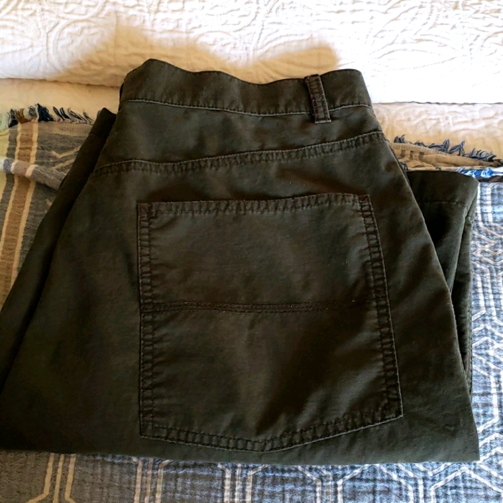 Structure shorts